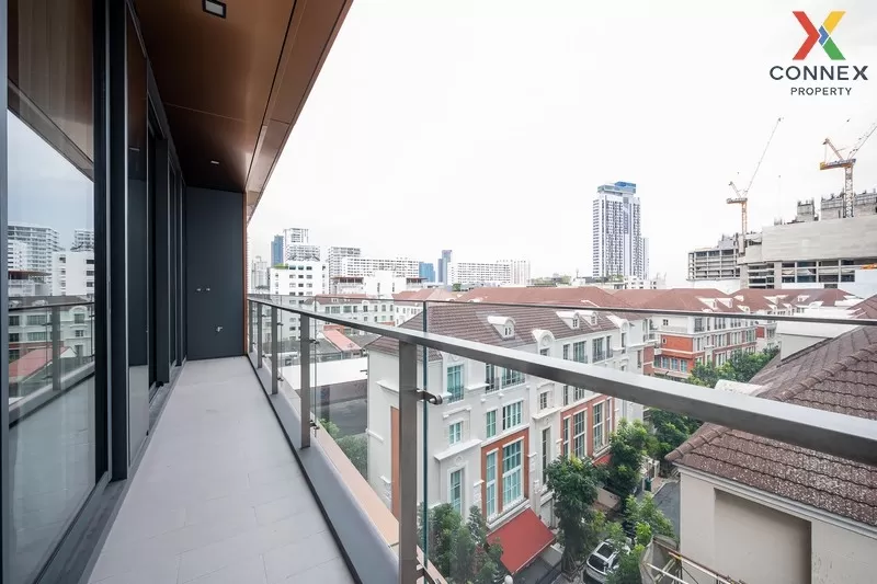 FOR RENT condo , Khun By Yoo , high floor , BTS-Thong Lo , Khlong